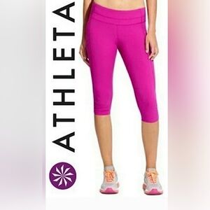 Pink Athleta Be Free kicker capri Leggings